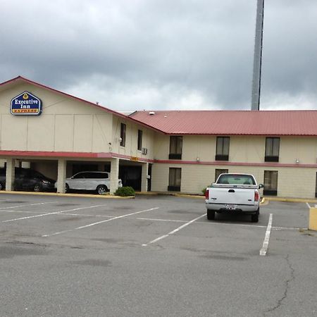 Executive Inn Pine Bluff Bagian luar foto
